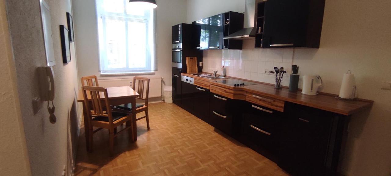 - Erdgeschoss Apartment *