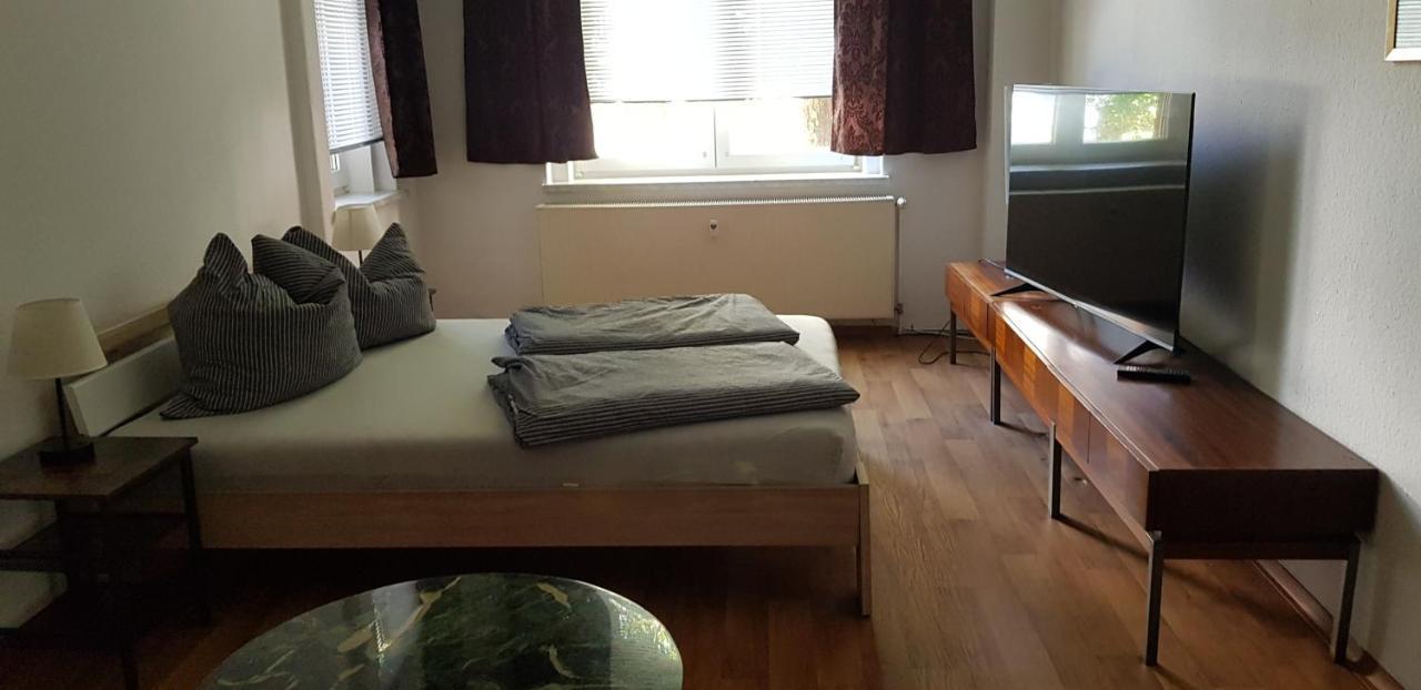 - Erdgeschoss Apartment *